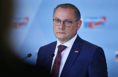Chrupalla stellt Deutschlands Nato-Mitgliedschaft infrage