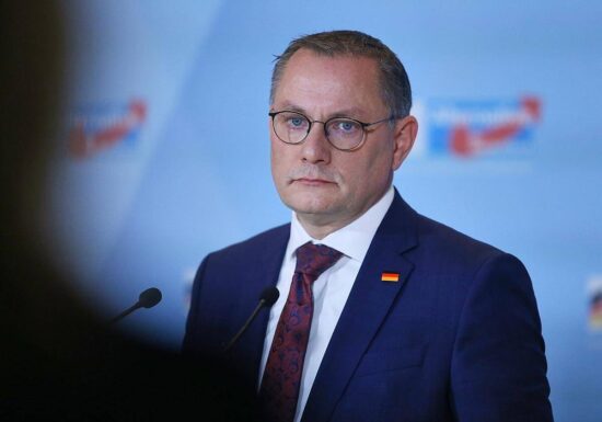 Chrupalla stellt Deutschlands Nato-Mitgliedschaft infrage