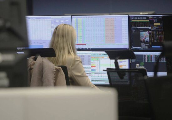 Dax startet am letzten Handelstag des Jahres im Minus