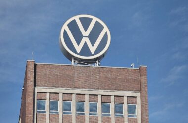 Berichte: Einigung im Tarif- und Sparkonflikt bei Volkswagen