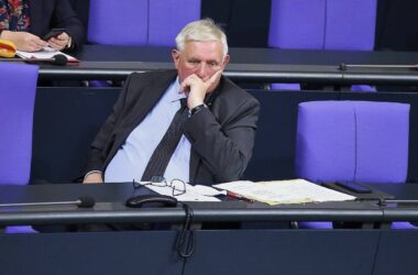 NRW-Sozialminister erwartet Mindestlohn von 14 Euro