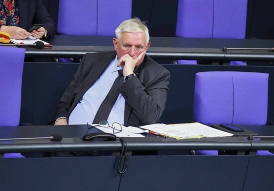 NRW-Sozialminister erwartet Mindestlohn von 14 Euro
