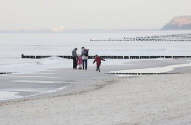 Elterngeld verlor 38 Prozent Kaufkraft seit seiner Einführung 2007