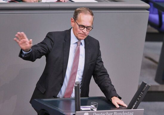 Michael Müller kritisiert SPD-intern eine "Aufgabe der Mitte"
