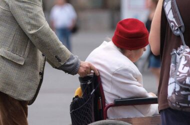 Patientenschützer schlagen wegen Rekord bei Pflegebedürftigen Alarm