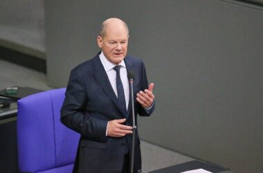 Scholz will Bleibeperspektive für arbeitende Syrer