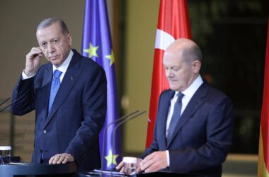 Scholz und Erdogan telefonieren zu Entwicklungen in Syrien