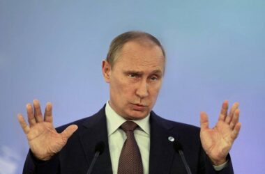 Putin entschuldigt sich nach Flugzeugabsturz in Kasachstan