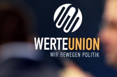 Verschmelzung von rechtskonservativen Parteien droht zu scheitern