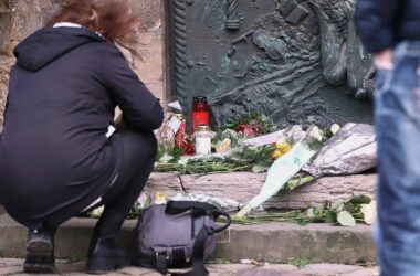 Klingbeil ruft nach Magdeburg-Anschlag zum Zusammenhalt auf