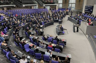 Bundestag stimmt für Absicherung des Verfassungsgerichts