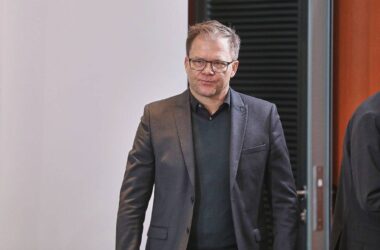 SPD und Grüne wollen am Amt des Ostbeauftragten festhalten