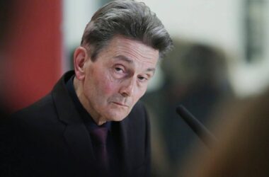 Mützenich wirft Musk gravierende Grenzüberschreitung vor