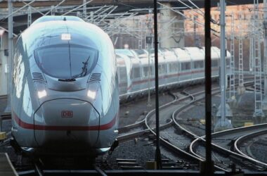 Union will "komplette Neuaufstellung" der Bahn