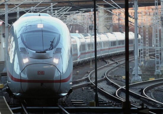 Union will "komplette Neuaufstellung" der Bahn