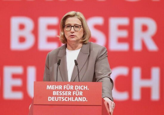 Rehlinger stellt sich gegen Merz-Pläne für Asylstopp