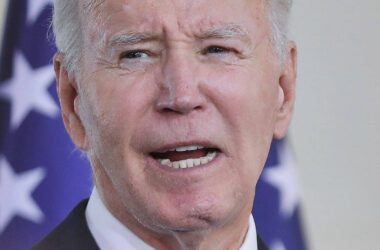 Biden verleiht Papst Franziskus Freiheitsmedaille mit Auszeichnung