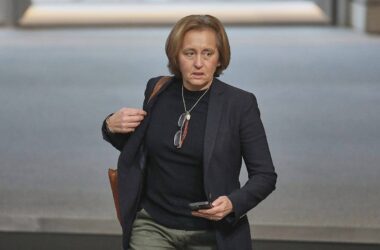 Von Storch lobt Merz für mögliche Mehrheitsbildung mit AfD