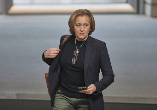 Von Storch lobt Merz für mögliche Mehrheitsbildung mit AfD