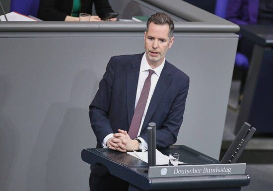 FDP-Fraktionschef will über Karenztage reden