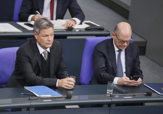 Habeck weist Scholz im Streit um Verteidigungsetat zurecht