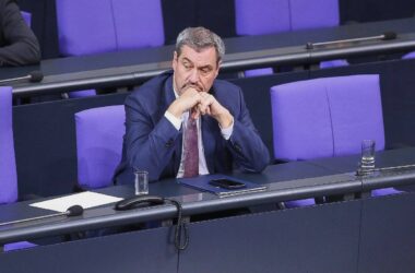 Banaszak: Söder reißt Erbe von Adenauer und Kohl ein