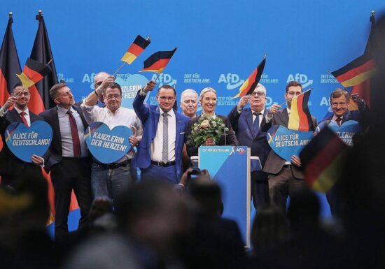 Musk teilt AfD-Parteitag - Partei beschließt Annäherung an USA