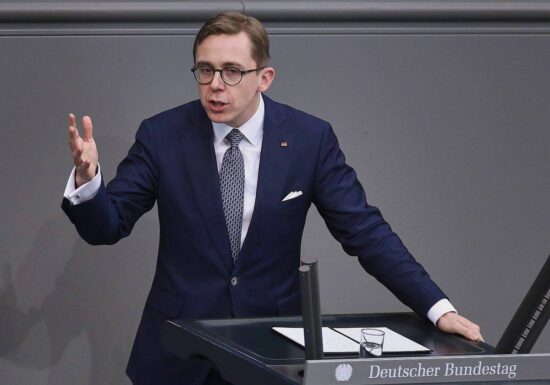 Amthor verteidigt CDU-Wahlprogramm