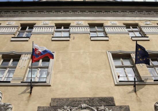 Mindestens zwei Tote bei Messerangriff an Schule in Slowakei