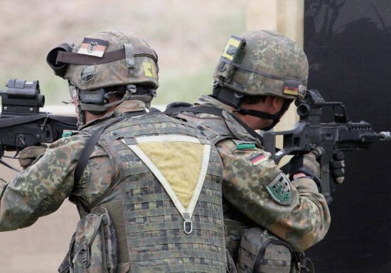 Weber nennt Zwei-Prozent-Ziel der Nato ‚absolutes Minimum`