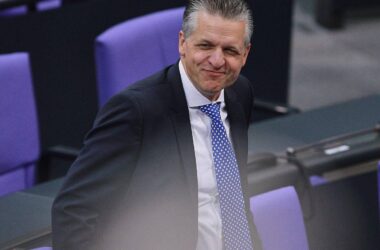 Frei sieht "verhärtete Fronten" bei Asylgesetz