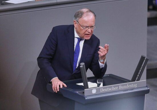 Weil wirft Merz "Rechtsbruch" und "Tabubruch" vor