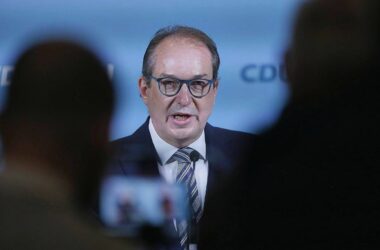 Dobrindt sieht Situation in Österreich als "Warnsignal"