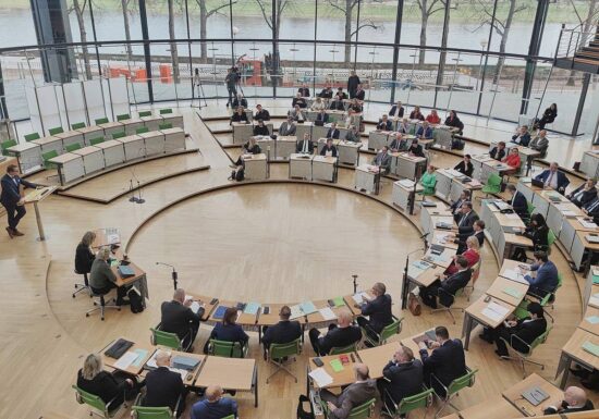 SPD kritisiert AfD-Wahl in sächsisches Geheimdienst-Gremium