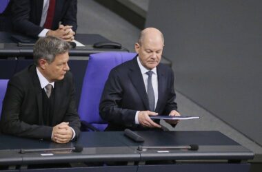 Scholz rügt Habeck für Verteidigungs-Vorstoß