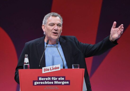 Van Aken nennt Merz "Gefahr für Zusammenhalt des Landes"
