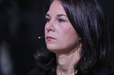 Baerbock sieht unterschiedliche Signale aus Syrien