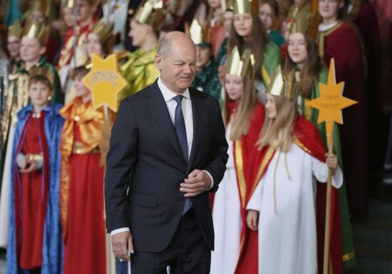 Sternsinger werben bei Scholz zum Einsatz für Kinderrechte