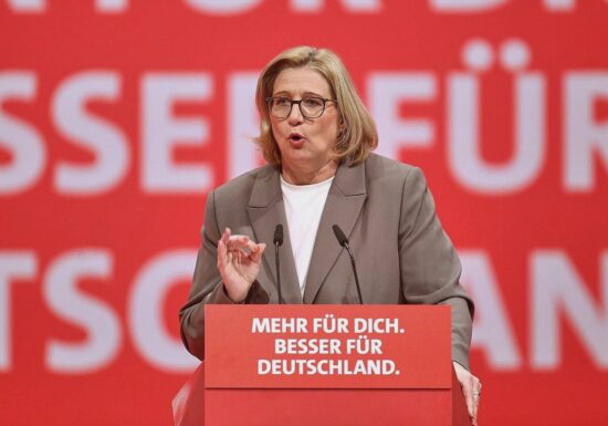 Saar-Ministerpräsidentin warnt vor "Denkzettelwahl"