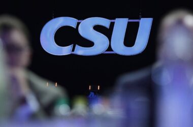 CSU will Kauf von Gutscheinen mit Bezahlkarten unterbinden