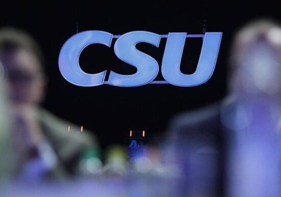 CSU will Kauf von Gutscheinen mit Bezahlkarten unterbinden