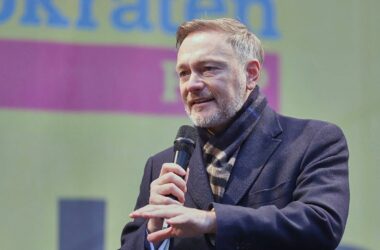Lindner wirbt für Schwarz-Rot-Gelb