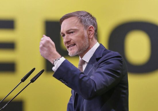 Lindner peilt sieben Prozent an