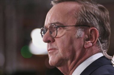 Pistorius ruft Merz bei Wehretat zu Ausnahme von Schuldenbremse auf