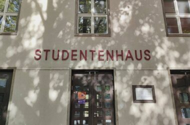 Studierendenwerk verlangt "Jugendgipfel" nach der Wahl