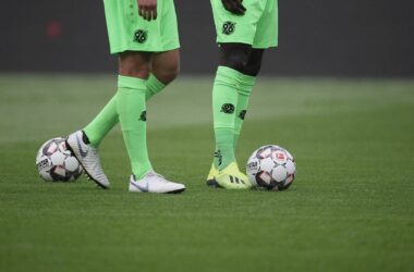 2. Bundesliga: HSV und Hannover unentschieden