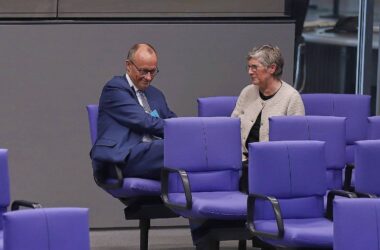 SPD-Chef Klingbeil unterstellt Grünen eine Merz-Nähe