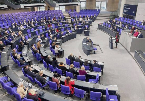 Studie: Immer mehr Deutsche misstrauen der Politik