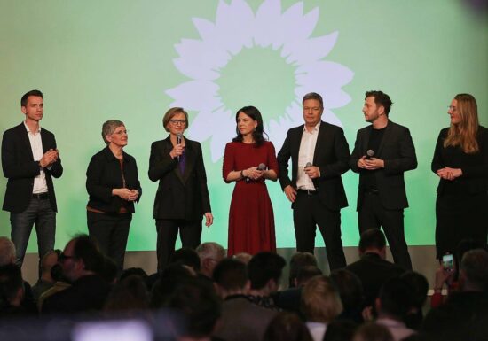 Habeck sieht Grüne als "Opfer des Abstimmungsverhaltens von Merz"