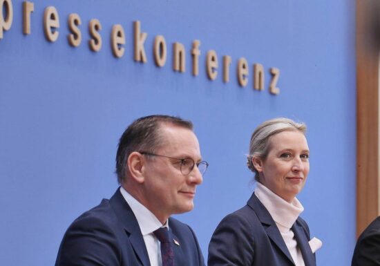 Weidel wirft Merz "undemokratische" Blockadehalten vor